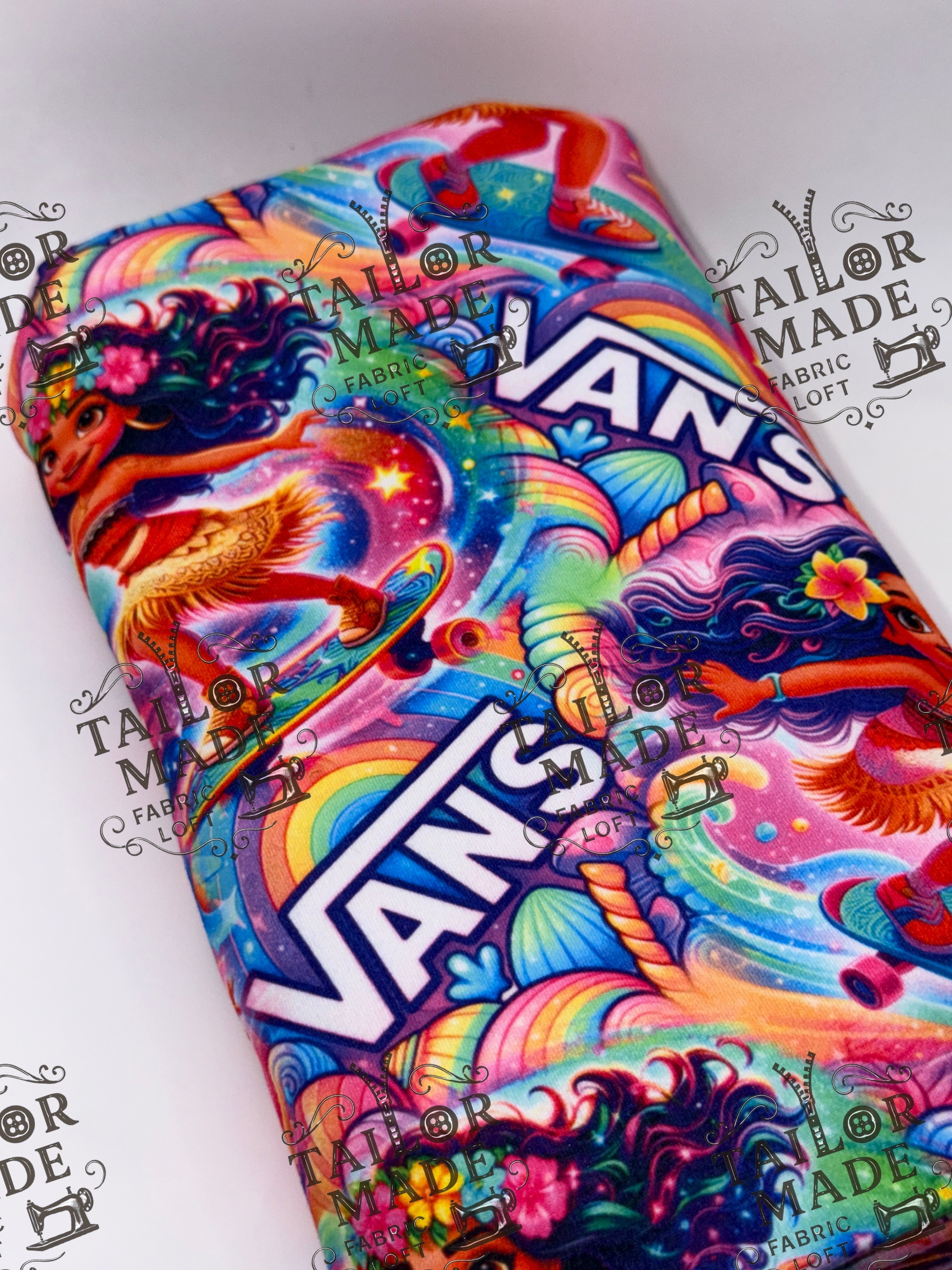 LAVEE DYPR -BRAND ISLAND NEON