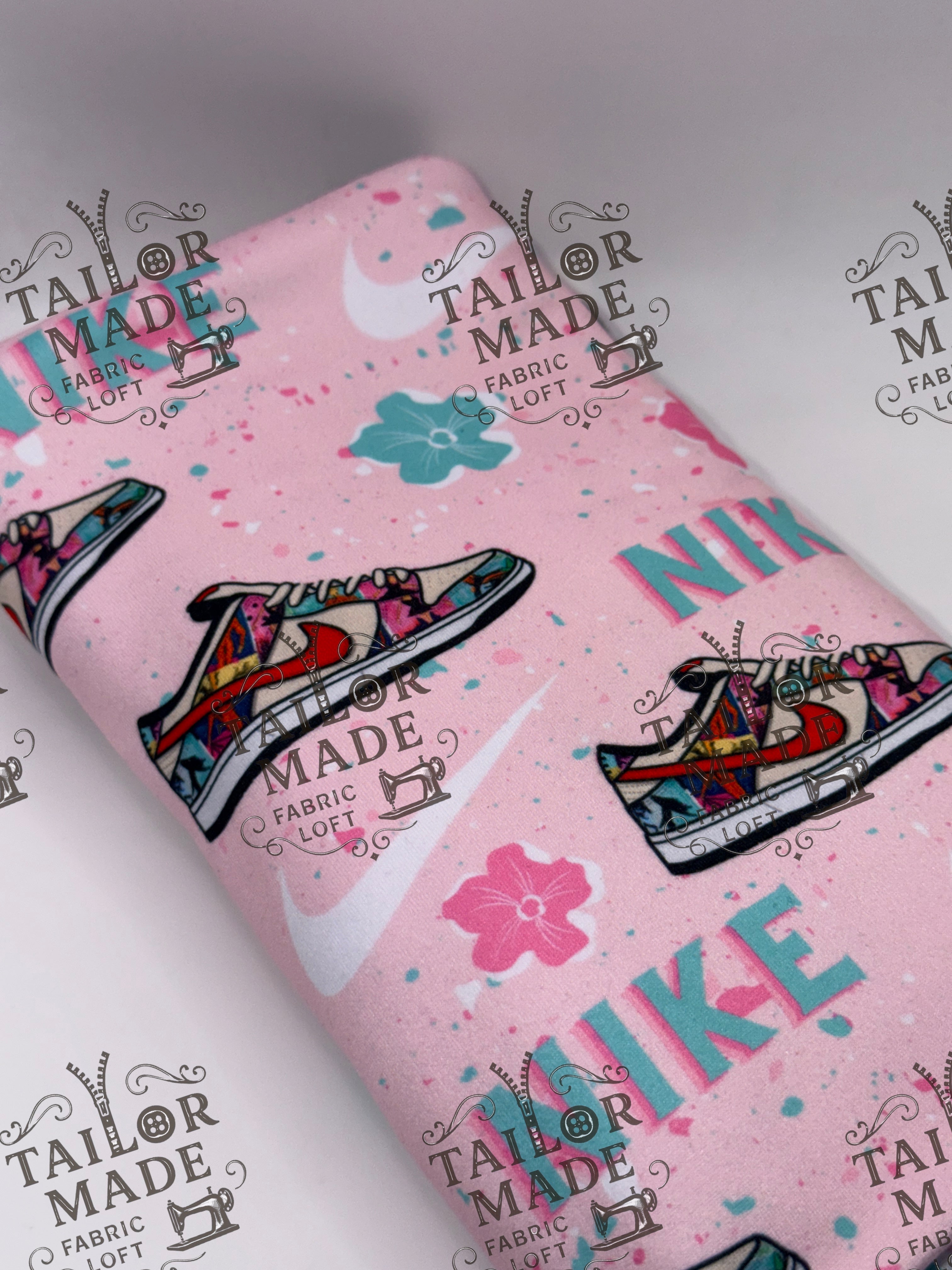 LAVEE - SWISH FLORAL SPECS