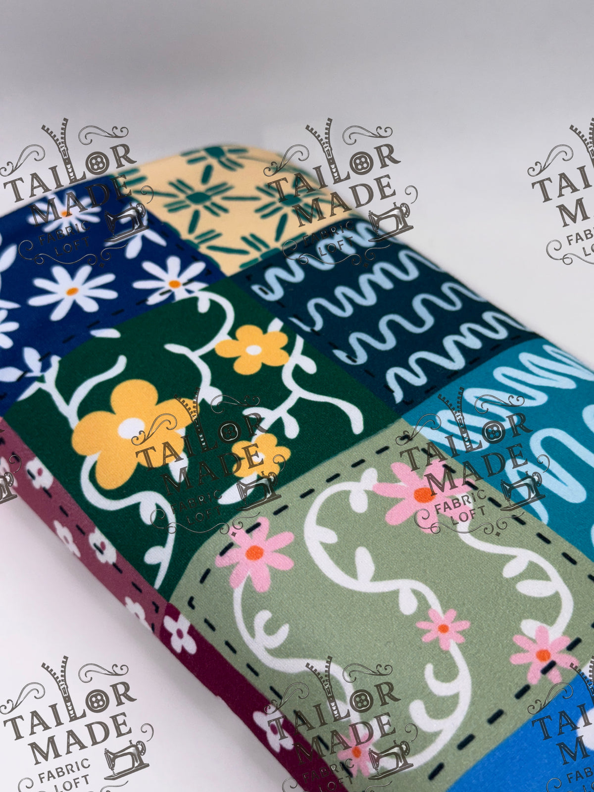 MISCF - FLOWER PATCHWORK SCRIBBLE