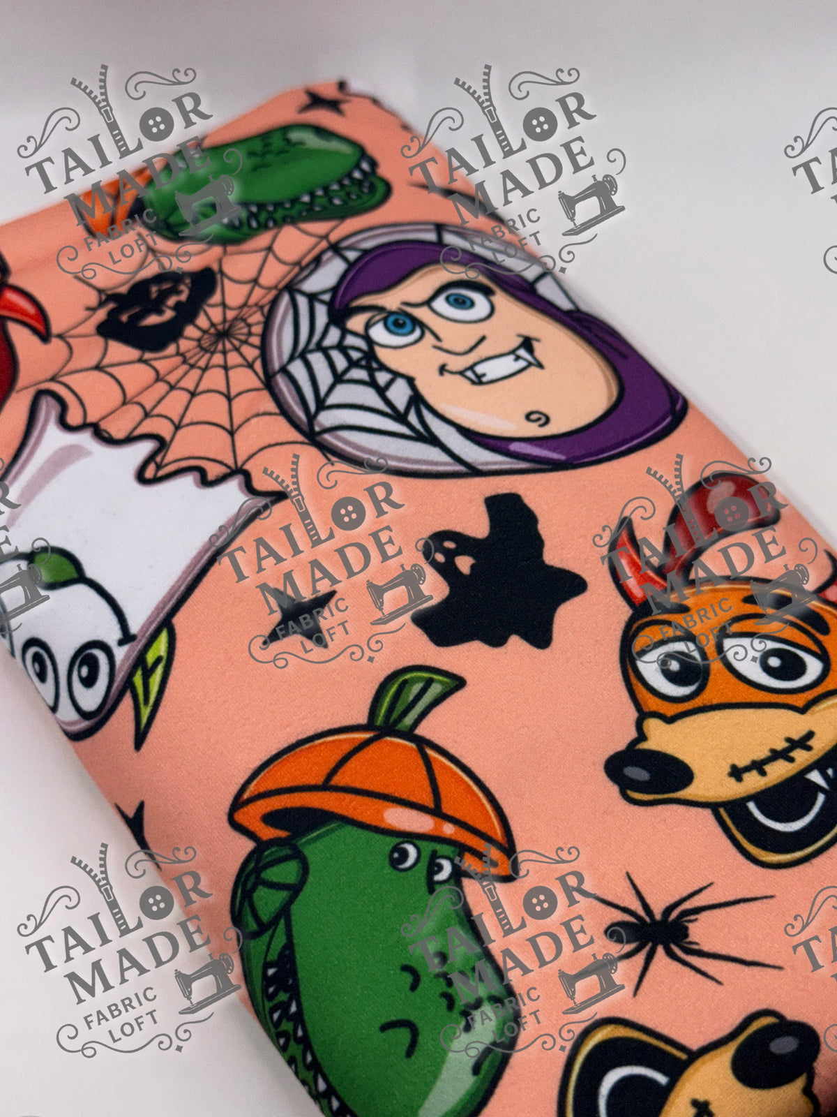 HOL - SPOOKY TOYS