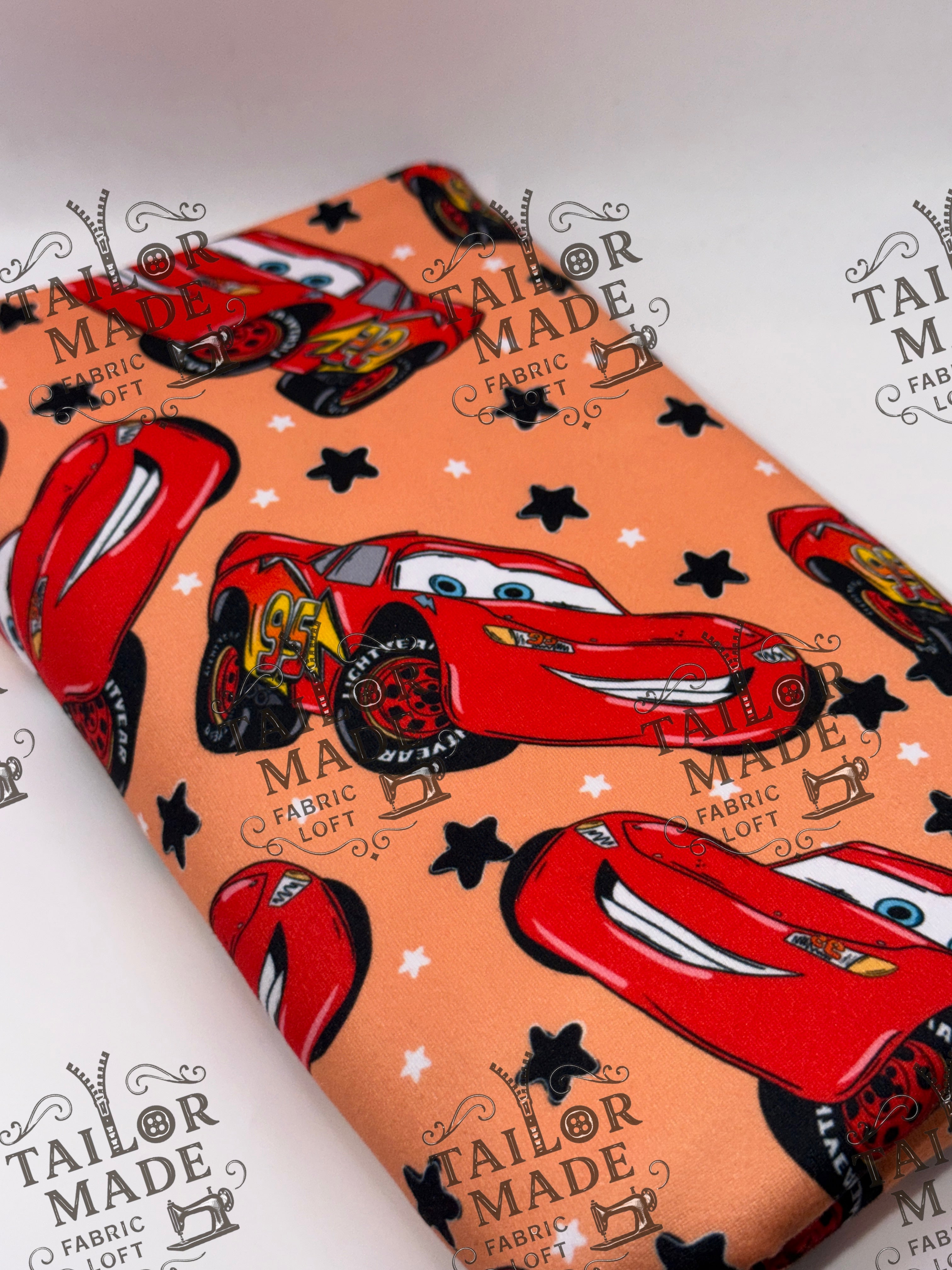 DY - RED CARS QUEEN