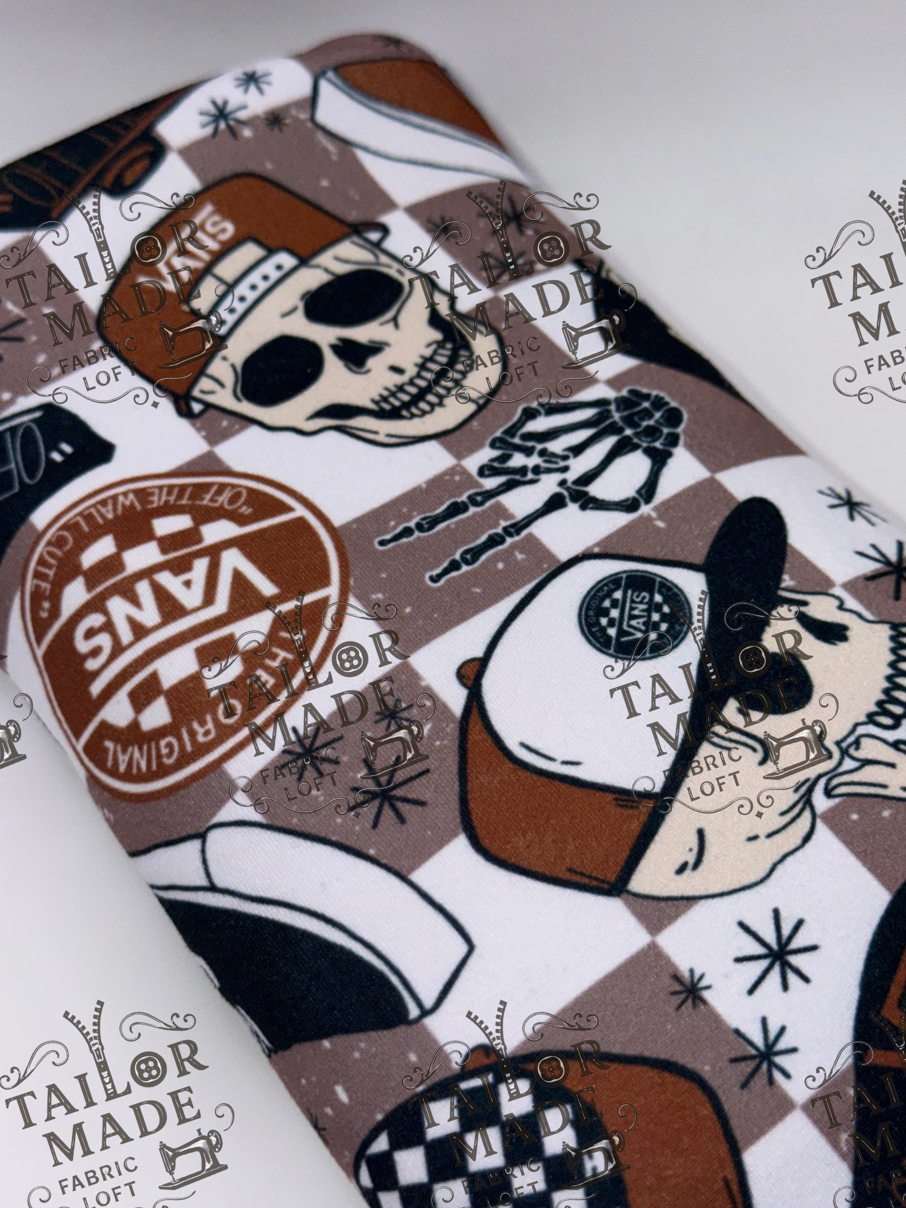 LAVEE - CHECK TAN SKULLS